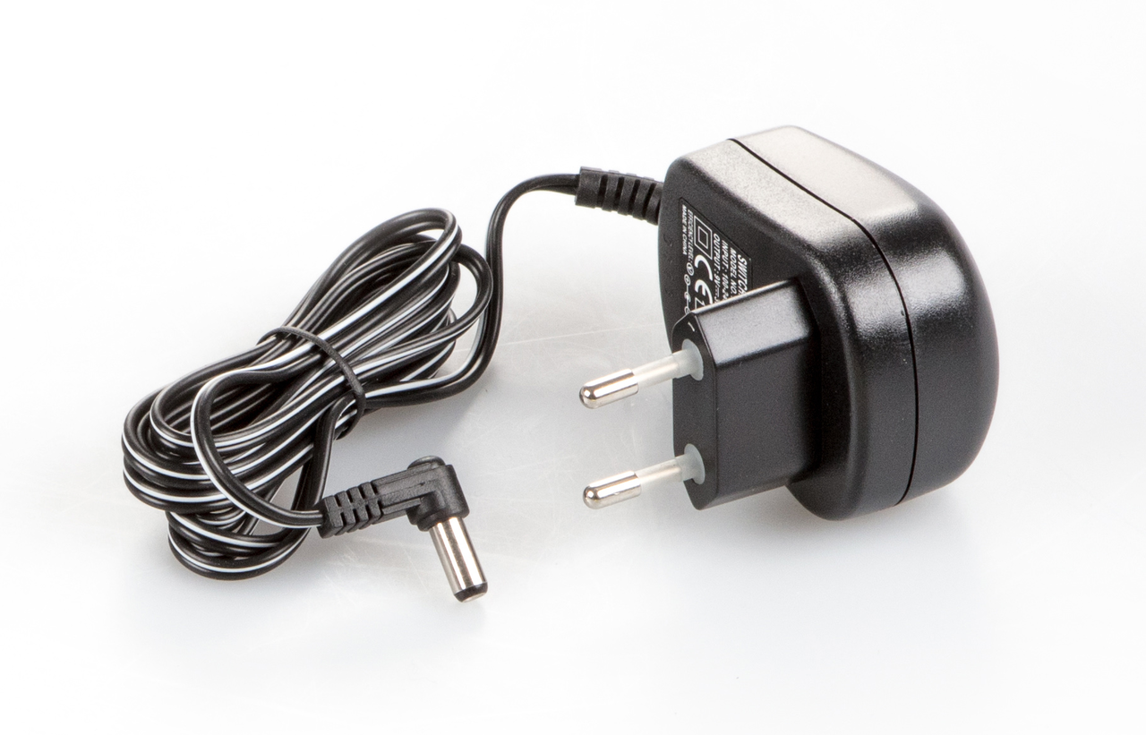 Netzadapter EU 230V~/50Hz/28mA Output: 9V=/300mA
