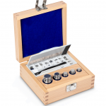 KERN Gewichtsatz 325-032, OIML-Klasse F1, Nennwert 1 mg - 100 g, Eco-Form, Edelstahl poliert, im Holzetui