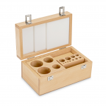 KERN Holz-Gewichtsetui 353-470-200, für Nennwerte 1 mg - 2 kg, für Klassen F2 + M1 + M2, für Bauform Knopf/Kompakt