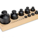 KERN Holz-Gewichtsetui 362-990-300, für Nennwerte 1 g - 10 kg, für Klassen M3, für Bauform Knopf/Kompakt