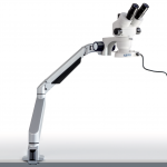 KERN Stereo-Zoom Mikroskop-Set OZM 983UK (Trinokular, Universal (Federgelenkarm mit Klemme), 0,7 x - 4,5 x, 4,5W LED (Auflicht))